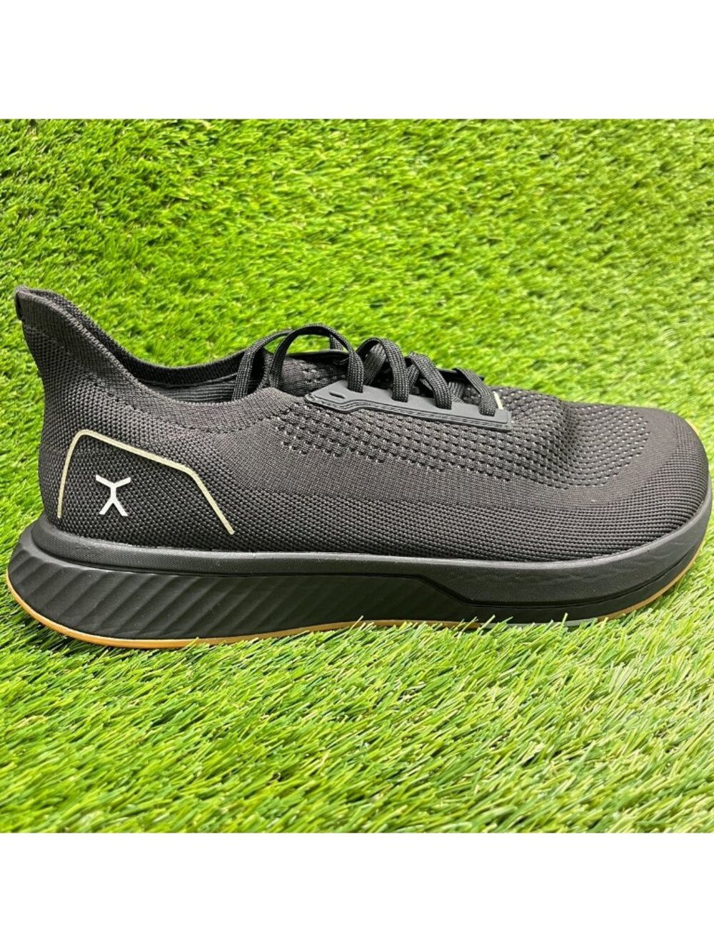 Flux Footwear Adapt Runner Black Gum Mens Size 12.5 Athletic Shoes Sneakers